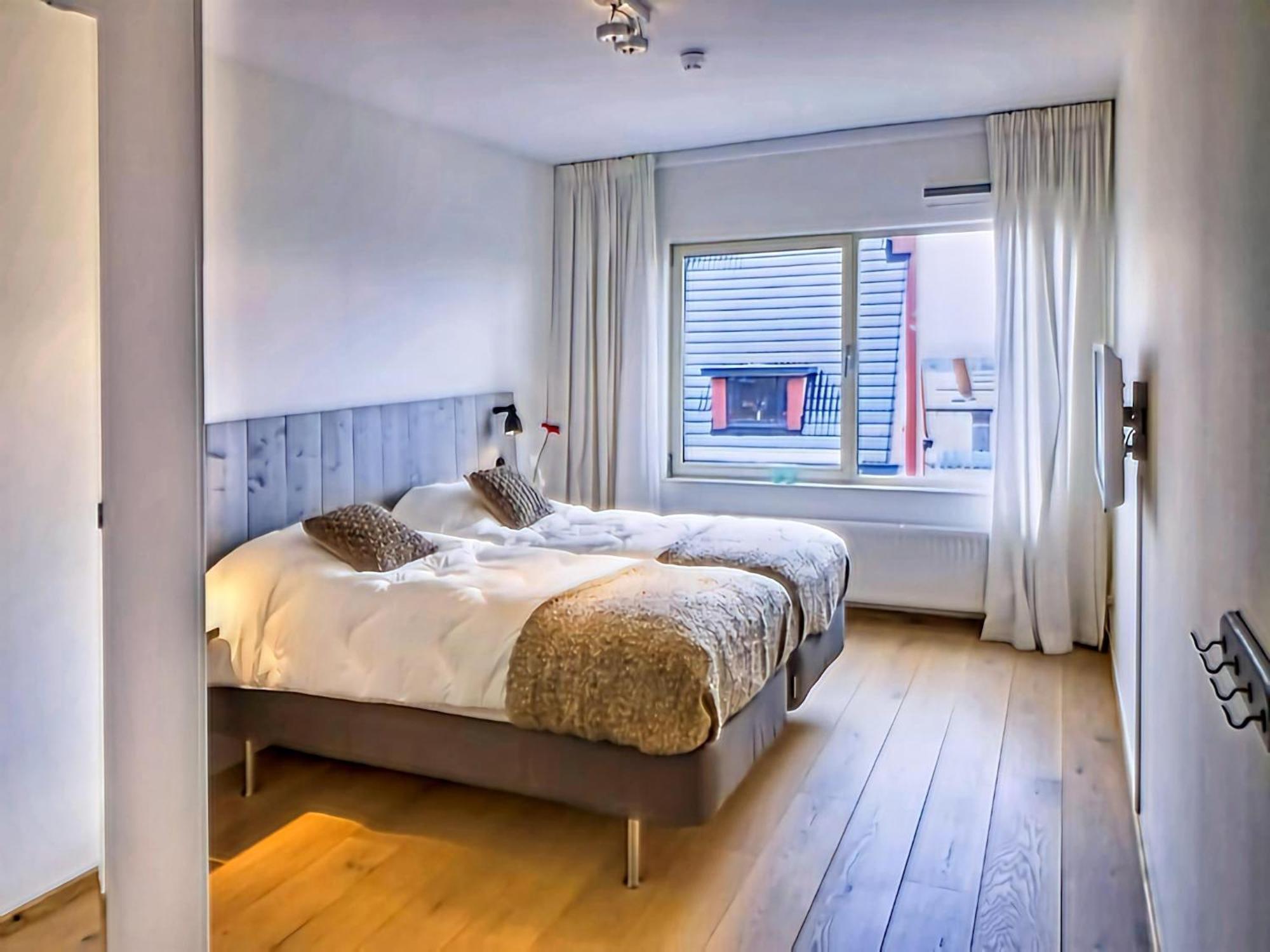 Apartment Modern In With Balcony Den Haag