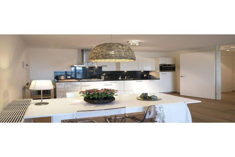 Modern In With Balcony *